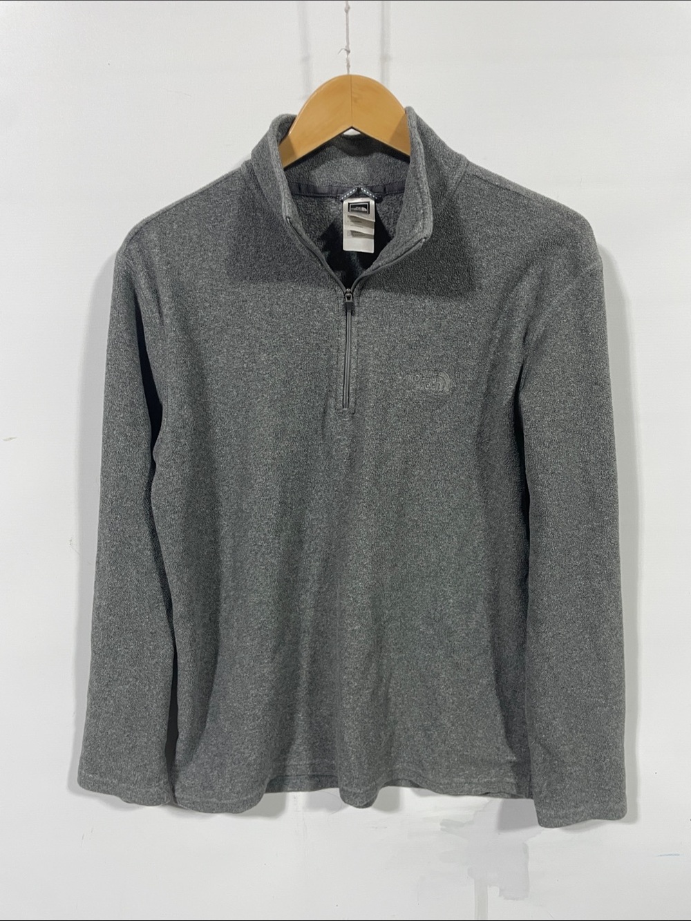 The North Face Men's Heather Gray Half-Zip Fleece Pullover
